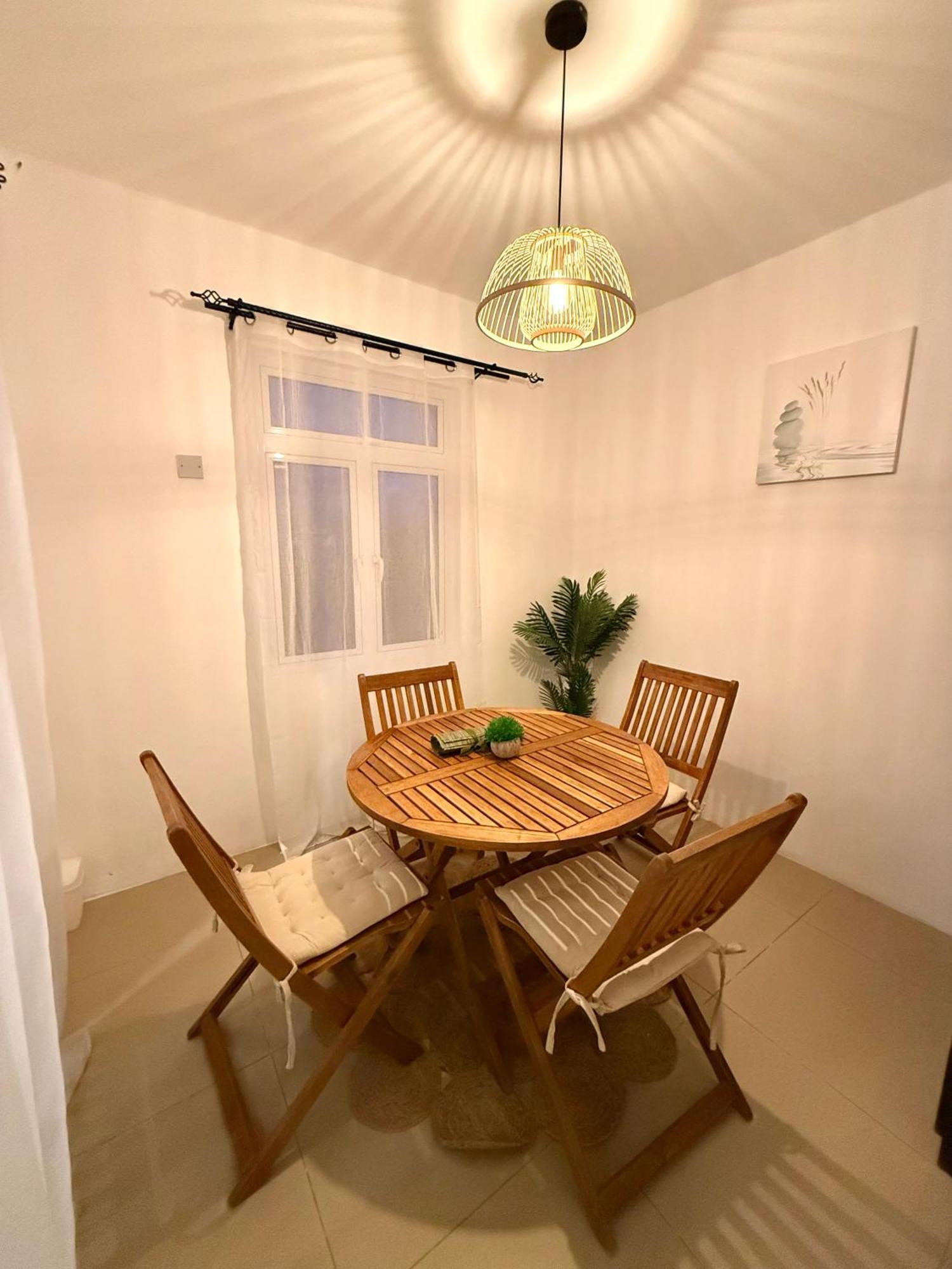 Rayon Bleu C2 Apartment Flic en Flac ภายนอก รูปภาพ